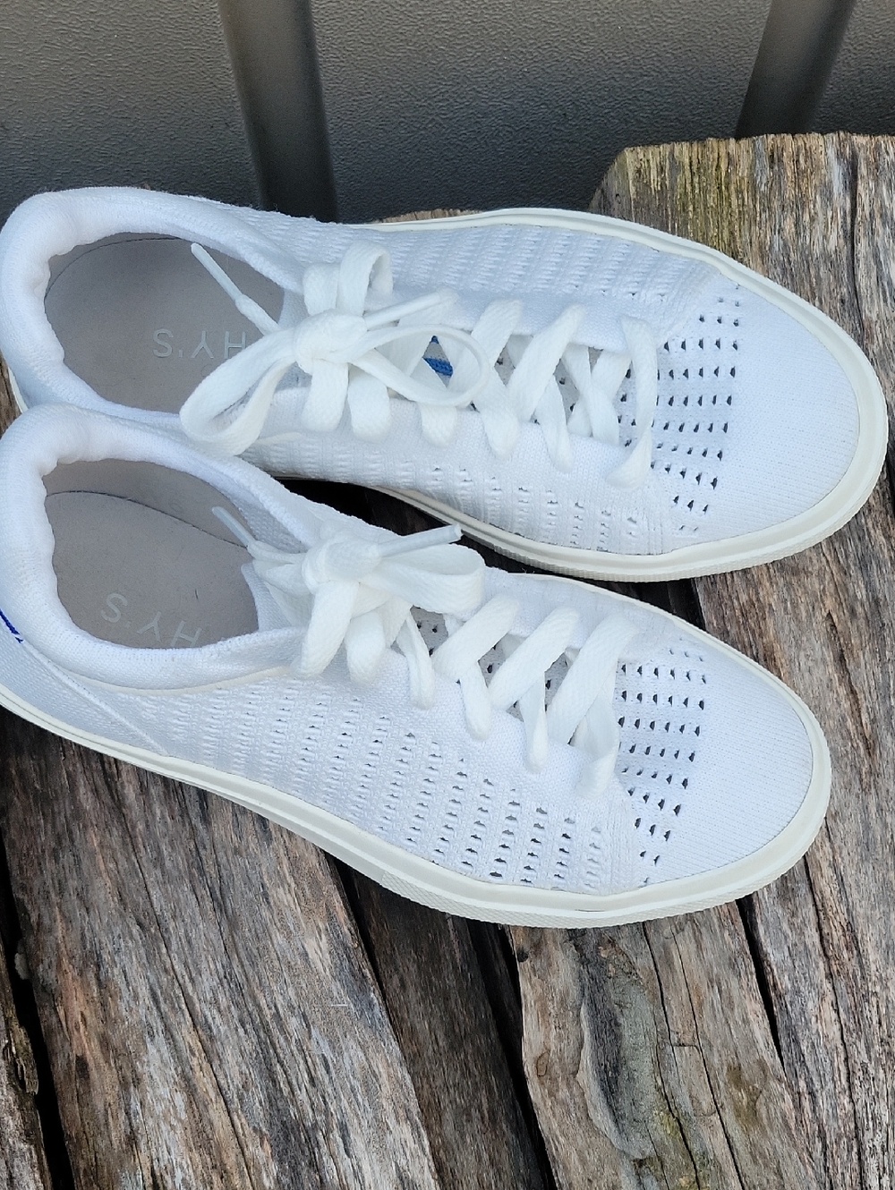 ROTHY'S White Courtside Sneakers - Classic Low-Top w/Blue accents size 6 - Picture 7 of 7